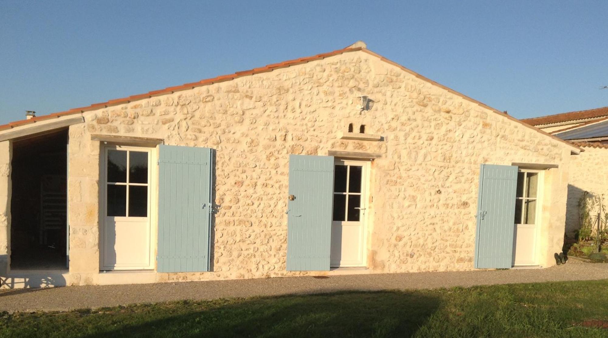 Gasthaus Le Domaine Des Aguins Saujon Exterior foto